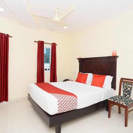 Hotel O Malabar Plaza Kochi Kültér fotó