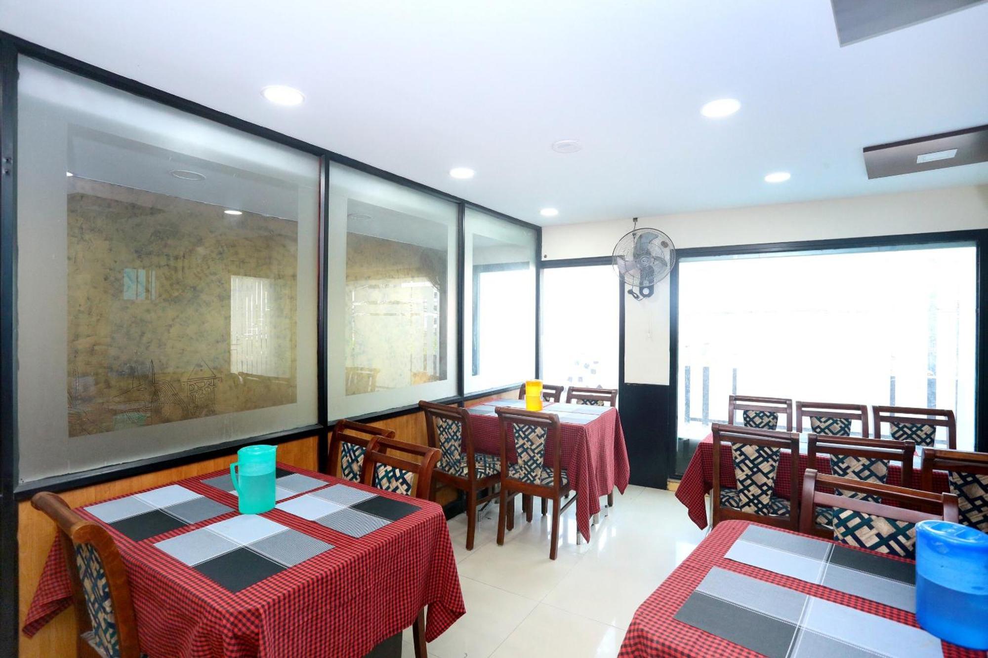 Hotel O Malabar Plaza Kochi Kültér fotó