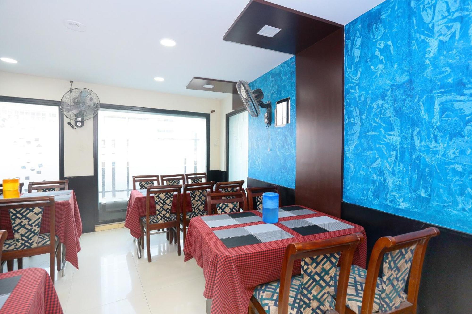 Hotel O Malabar Plaza Kochi Kültér fotó