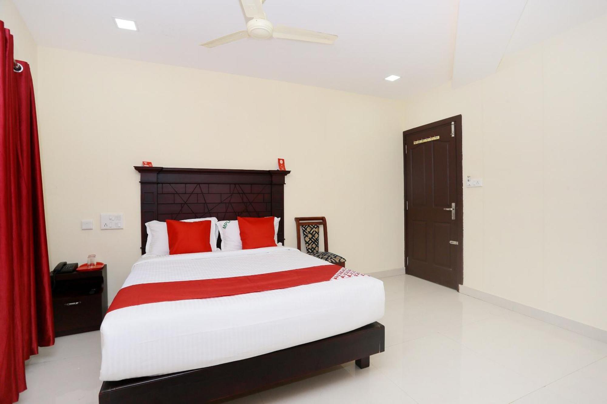 Hotel O Malabar Plaza Kochi Kültér fotó