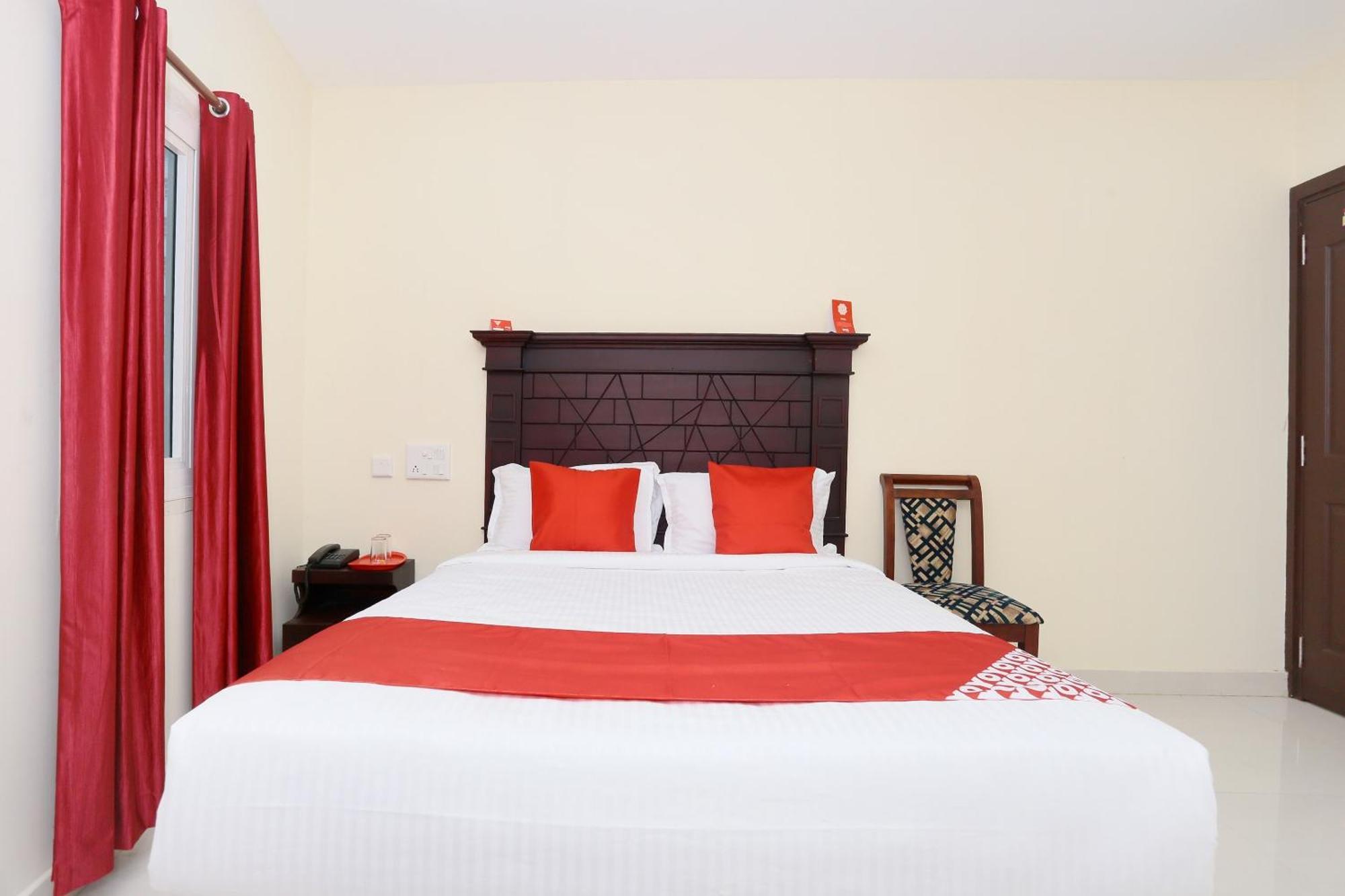 Hotel O Malabar Plaza Kochi Kültér fotó